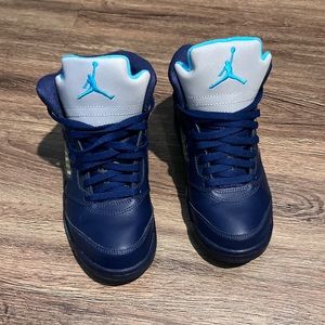 Boys Jordan 5 Retro Hornets